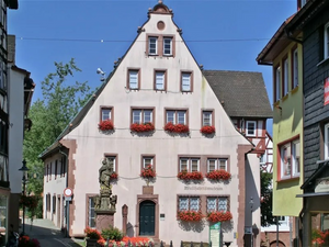 Fassade des Stadt- und Wallfahrtsmuseum vor dem Umbau